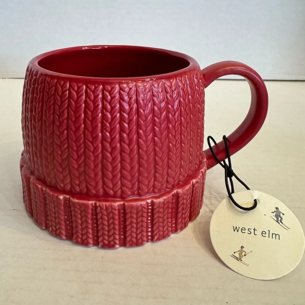 West Elm Red Stoneware Knit Ski Cap Hat Hot Chocolate Mug w/ Lid New w/ Tag Gift